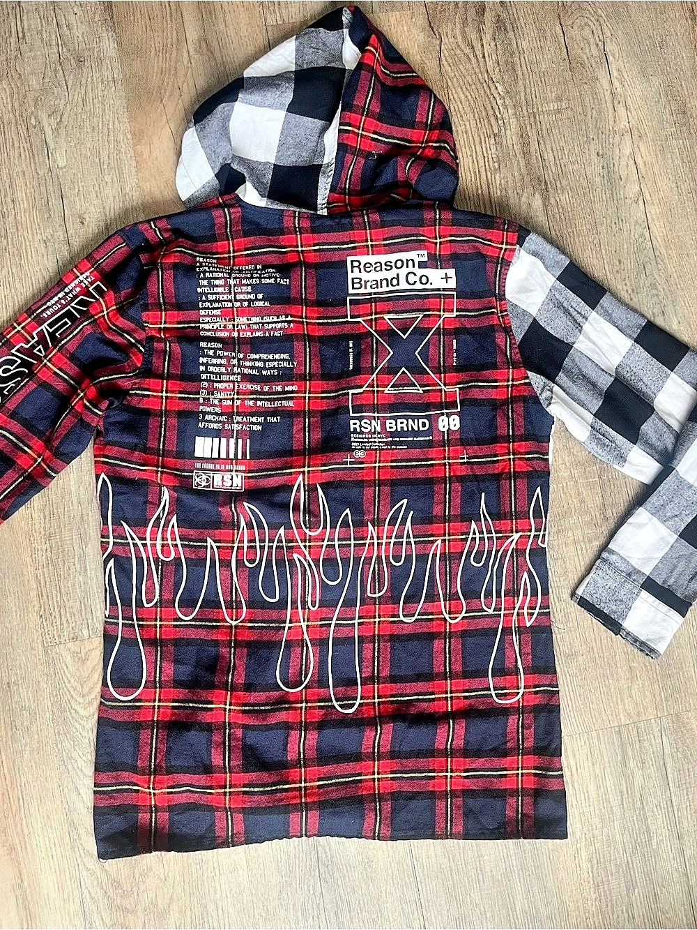 Reason Plaid Hooded Shirt Jacket in Black & Red & White XL